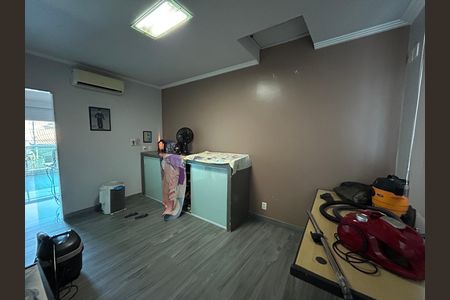 Casa de condomínio à venda com 400m², 4 quartos e 5 vagasQuarto 2