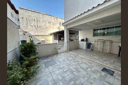Casa de condomínio à venda com 400m², 4 quartos e 5 vagasÁrea comum