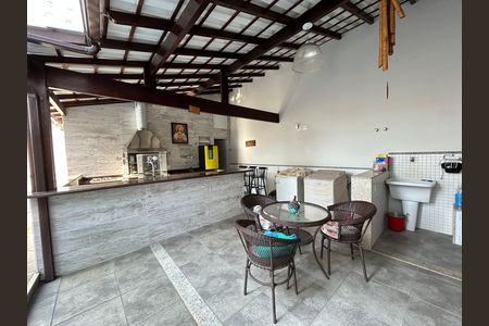 Casa de condomínio à venda com 400m², 4 quartos e 5 vagasEspaço Gourmet