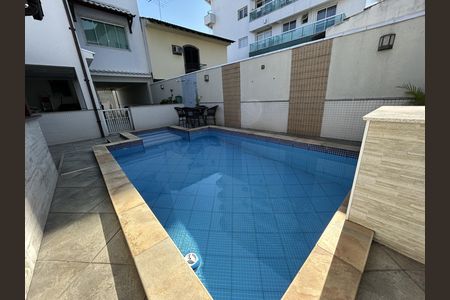 Casa de condomínio à venda com 400m², 4 quartos e 5 vagasPiscina