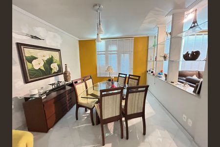 Casa de condomínio à venda com 400m², 4 quartos e 5 vagasSala de Jantar
