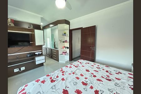 Casa de condomínio à venda com 400m², 4 quartos e 5 vagasQuarto 1 - Suíte