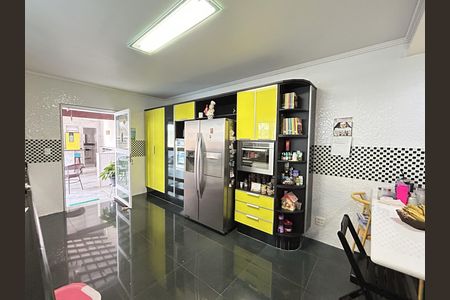 Casa de condomínio à venda com 400m², 4 quartos e 5 vagasCozinha