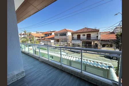 Casa de condomínio à venda com 400m², 4 quartos e 5 vagasVaranda