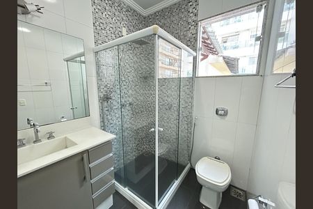Casa de condomínio à venda com 400m², 4 quartos e 5 vagasBanheiro Quarto 3 - Suíte