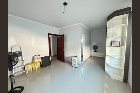 Casa de condomínio à venda com 400m², 4 quartos e 5 vagasQuarto 3 - Suíte