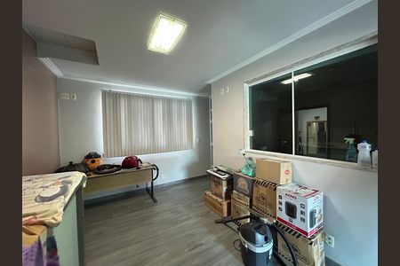 Casa de condomínio à venda com 400m², 4 quartos e 5 vagasQuarto 2