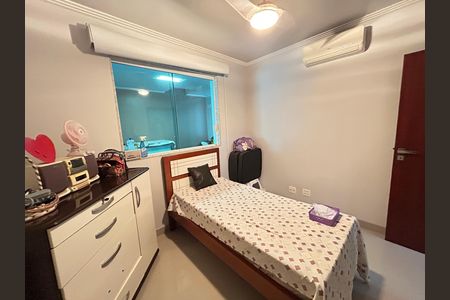 Casa de condomínio à venda com 400m², 4 quartos e 5 vagasQuarto 4