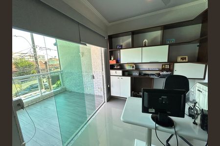 Casa de condomínio à venda com 400m², 4 quartos e 5 vagasEscritório