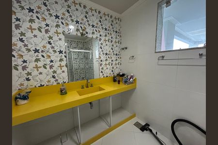 Casa de condomínio à venda com 400m², 4 quartos e 5 vagasBanheiro Social