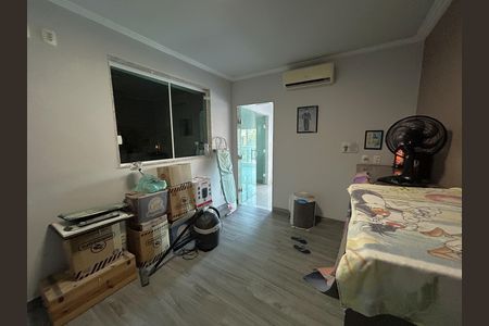 Casa de condomínio à venda com 400m², 4 quartos e 5 vagasQuarto 2