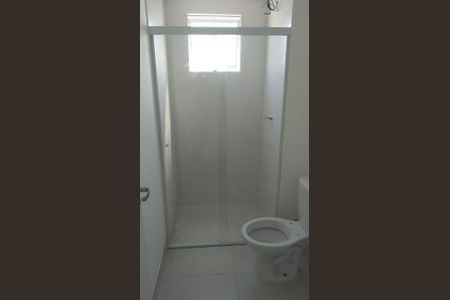 Banheiro de apartamento para alugar com 2 quartos, 48m² em Cidade Satélite Íris, Campinas