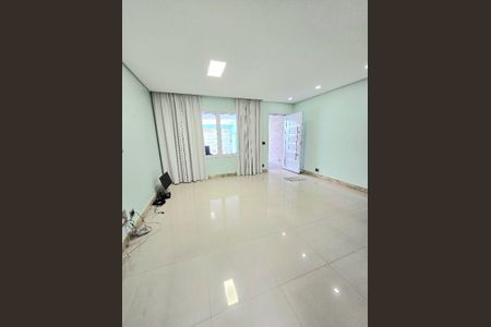 Casa à venda com 175m², 3 quartos e 4 vagas