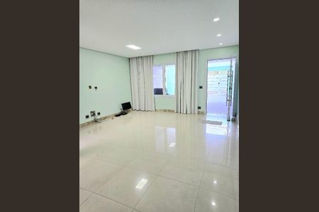 Casa à venda com 175m², 3 quartos e 4 vagas