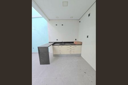 Casa à venda com 175m², 3 quartos e 4 vagas