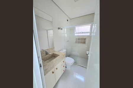 Casa à venda com 175m², 3 quartos e 4 vagas