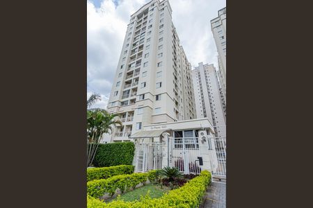 Apartamento à venda com 55m², 2 quartos e 1 vaga Apartamento à venda com 55m², 2 quartos e 1 vagaFachada