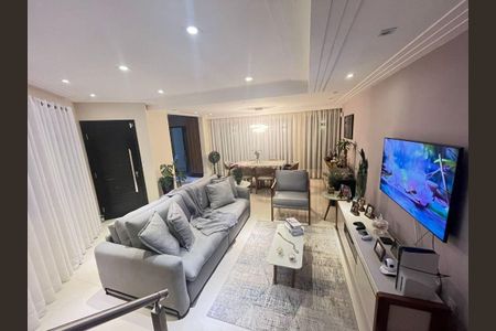 Casa à venda com 3 quartos, 160m² em Vila Zelina, São Paulo
