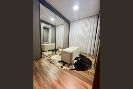 Casa à venda com 3 quartos, 160m² em Vila Zelina, São Paulo