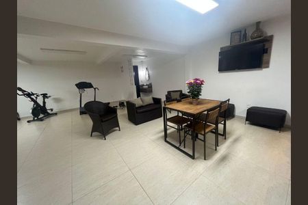 Casa à venda com 3 quartos, 160m² em Vila Zelina, São Paulo