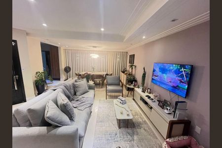 Casa à venda com 3 quartos, 160m² em Vila Zelina, São Paulo
