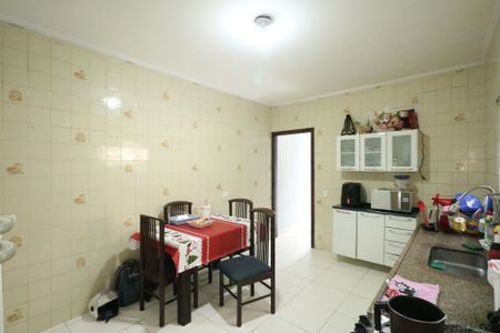 Casa à venda com 125m², 2 quartos e 2 vagasCozinha