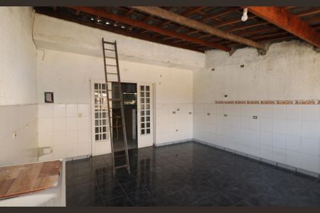 Casa à venda com 125m², 2 quartos e 2 vagasCasa 02