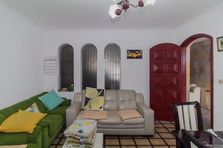 Casa à venda com 150m², 2 quartos e 2 vagasSala