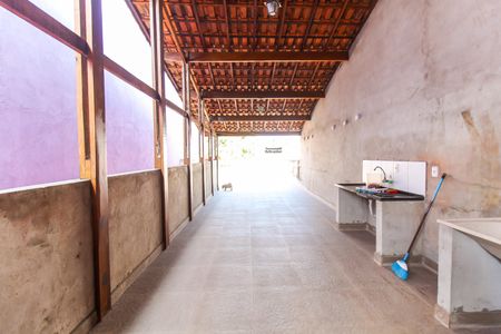 Casa de condomínio para alugar com 250m², 3 quartos e 2 vagasTerraço