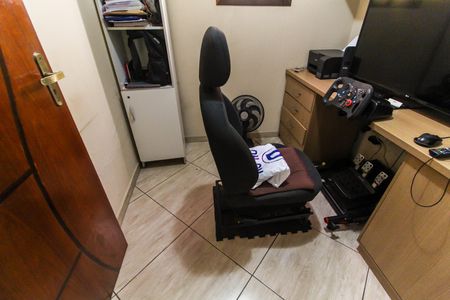 Casa de condomínio para alugar com 250m², 3 quartos e 2 vagasEscritório