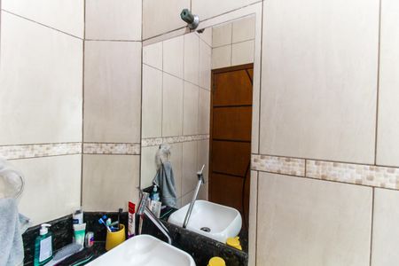 Casa de condomínio para alugar com 250m², 3 quartos e 2 vagasBanheiro 2