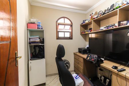 Casa de condomínio para alugar com 250m², 3 quartos e 2 vagasEscritório