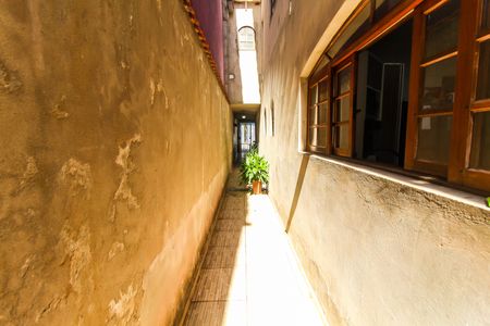 Casa de condomínio para alugar com 250m², 3 quartos e 2 vagasQuintal