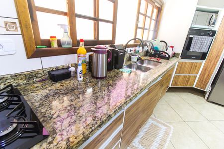 Casa de condomínio para alugar com 250m², 3 quartos e 2 vagasCozinha