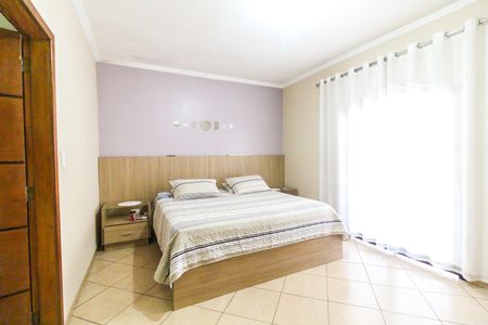 Casa de condomínio para alugar com 250m², 3 quartos e 2 vagasSuíte