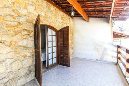 Varanda da Suíte de casa de condomínio para alugar com 3 quartos, 250m² em Vila Nova Curuca, São Paulo