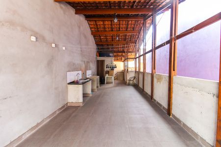 Casa de condomínio para alugar com 250m², 3 quartos e 2 vagasTerraço