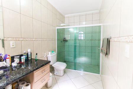 Casa de condomínio para alugar com 250m², 3 quartos e 2 vagasBanheiro da Suíte