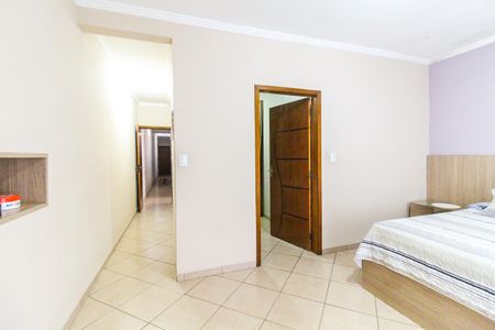 Casa de condomínio para alugar com 250m², 3 quartos e 2 vagasSuíte