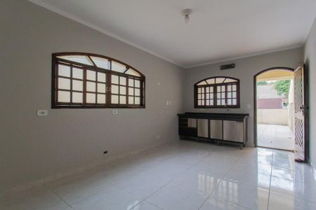 Casa para alugar com 250m², 3 quartos e 4 vagasCozinha