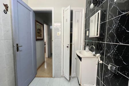 Banheiro  de apartamento para alugar com 1 quarto, 40m² em Copacabana, Rio de Janeiro