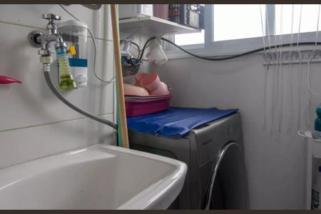 Apartamento à venda com 60m², 2 quartos e 1 vagaÁrea de Serviço