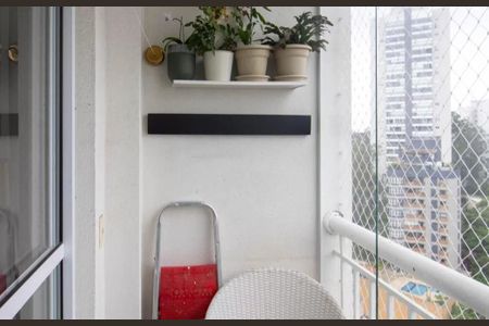 Apartamento à venda com 60m², 2 quartos e 1 vagaVaranda