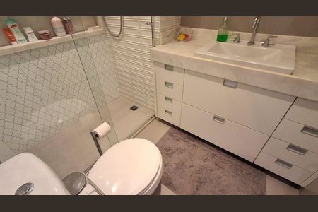 Apartamento à venda com 96m², 3 quartos e 2 vagasBanheiro Social 