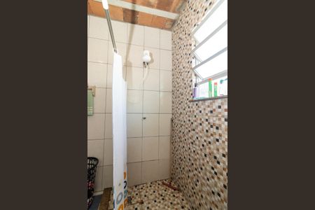 Casa para alugar com 120m², 3 quartos e 2 vagasBanheiro 1