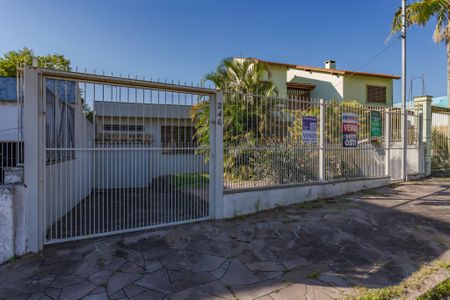 Casa à venda com 147m², 4 quartos e 3 vagasFachada