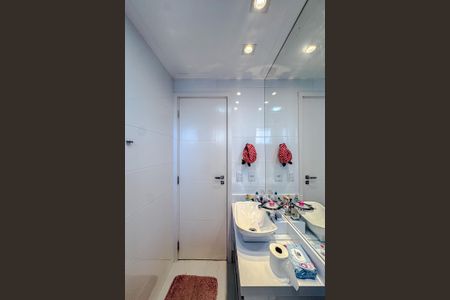 Apartamento para alugar com 122m², 3 quartos e 3 vagas Apartamento para alugar com 122m², 3 quartos e 3 vagasBanheiro