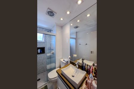 Apartamento para alugar com 122m², 3 quartos e 3 vagas Apartamento para alugar com 122m², 3 quartos e 3 vagasBanheiro da Suíte 1