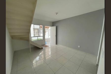 Sala de casa de condomínio para alugar com 2 quartos, 86m² em Água Espraiada (caucaia do Alto), Cotia