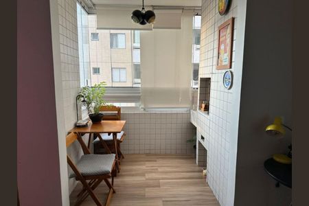 Apartamento à venda com 66m², 2 quartos e 1 vagavaranda gourmet